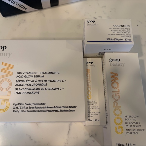Goop Beauty GOOPGLOW Skincare Set
